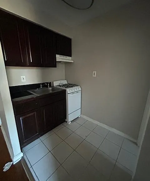 147 Vose Ave #B7 — Photo 1