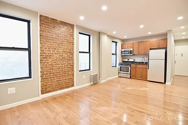 Rented by Bohemia Realty Group | media 14