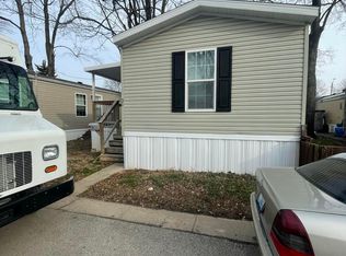 6 Adventure Rd #109, Louisville, KY 40216