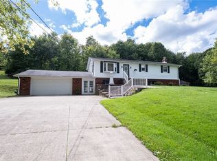 3114 Ellwood Rd, New Castle, PA 16101