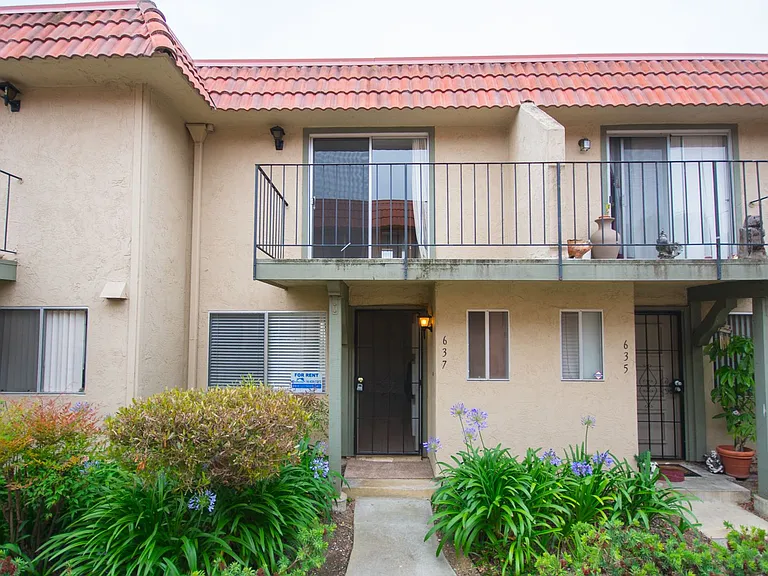 637 Beverly Pl — Photo 7