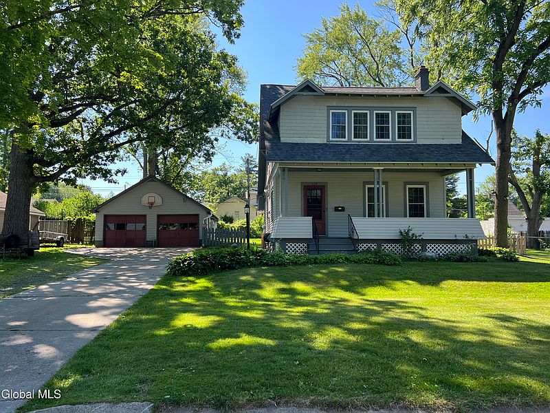 2nd image of 138 Eastholm Road