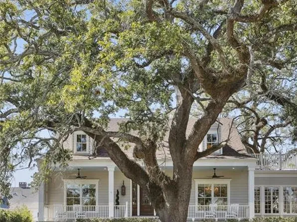 7452 Saint Charles Ave, New Orleans, LA 70118