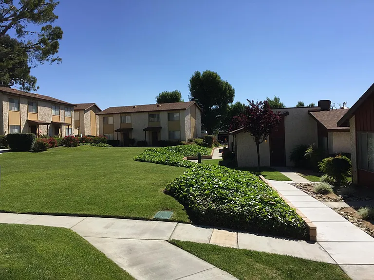 1227 Vista Serena Ave #1227 — Photo 24