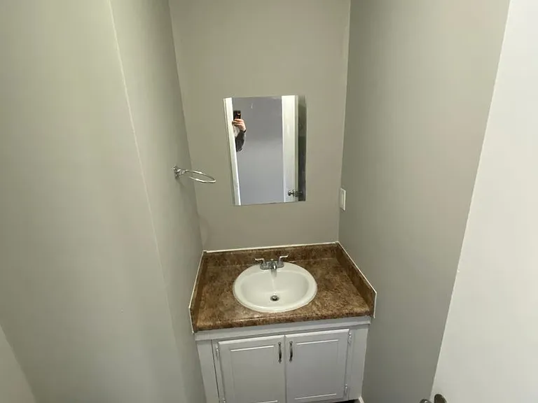 2219 Jonathan Dr NW #C — Photo 5