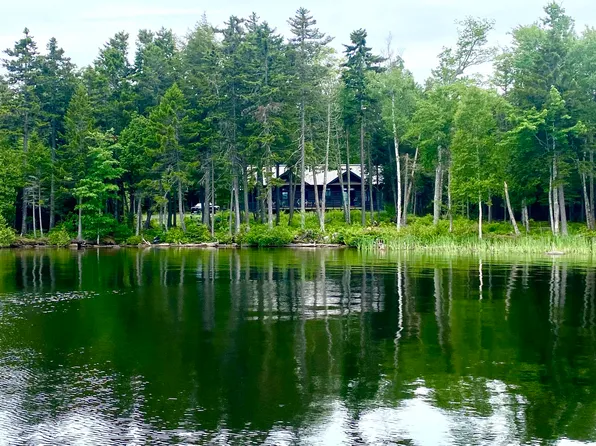 104 S Watson Is Road, Sandbar Tract Twp, ME 04478