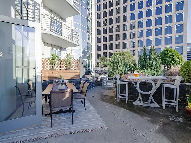 333 W Trade St #708 — Photo 17