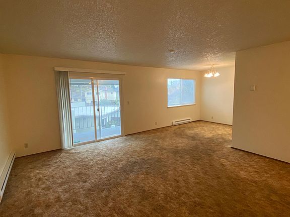 3rd image of 855 Monterey Ave APT H