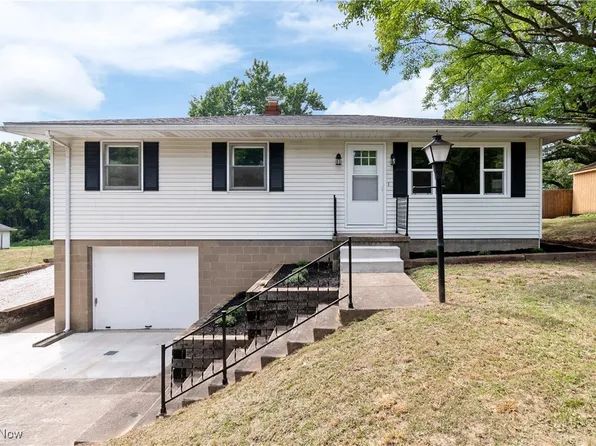 1716 Betz Rd, Akron, OH 44306