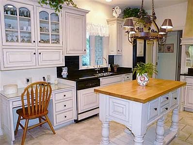 Kitchen. Planning Desk in the Kitchen!