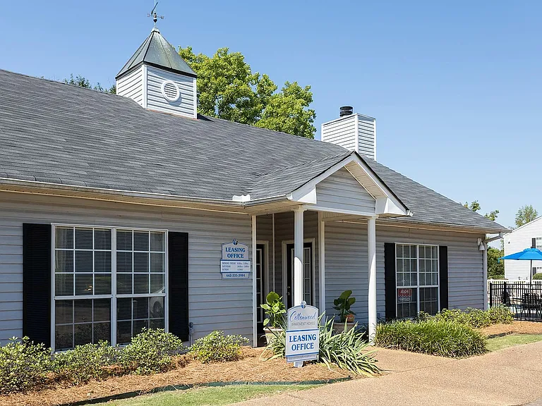 Leasing Office