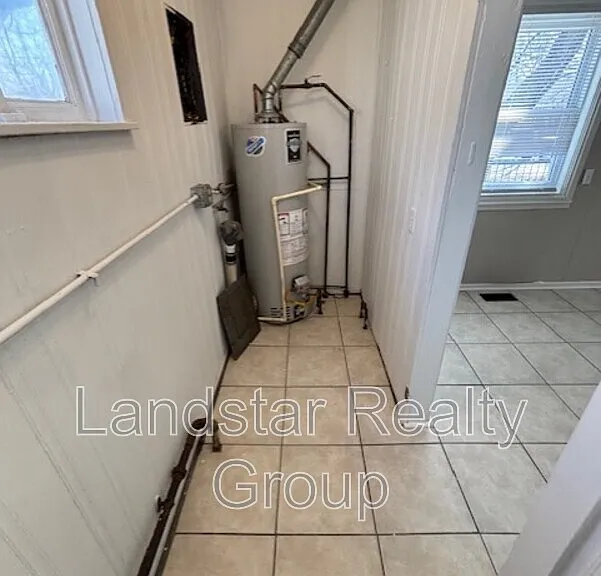3762 Parthenia Ave — Photo 11