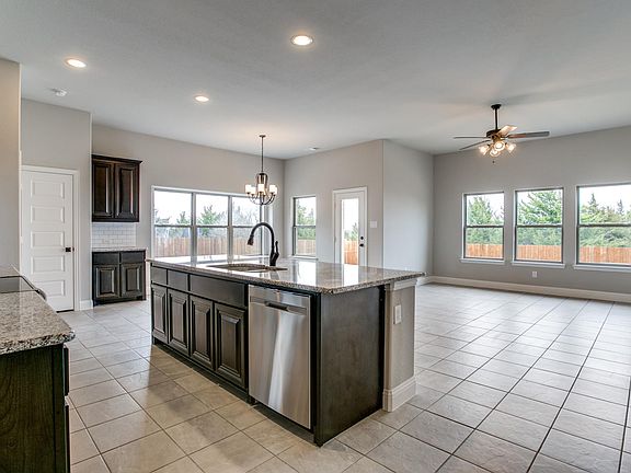4th image of 2108 Landry Ln