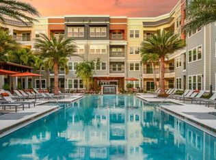 3860 W Columbus Dr, Tampa, FL 33607
