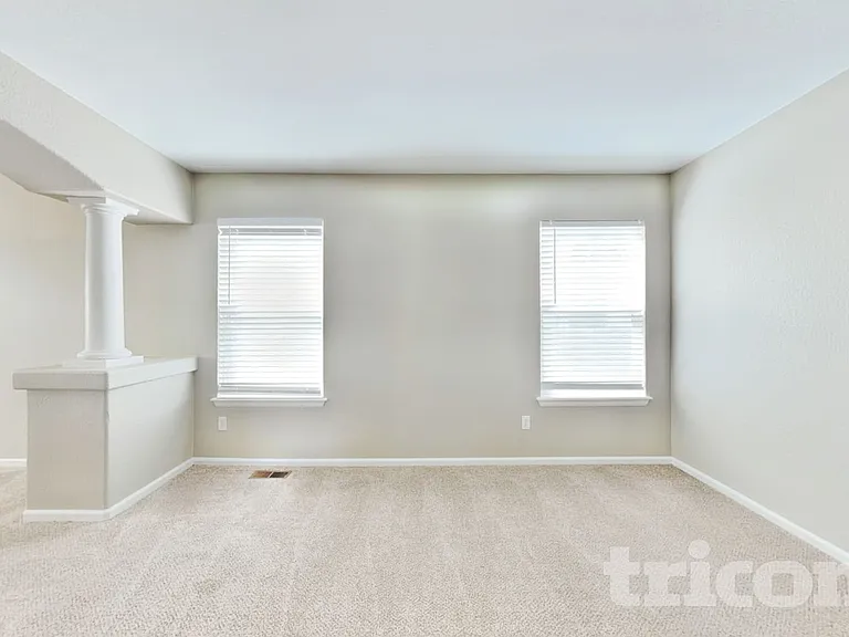 4836 Ireland Ct — Photo 3