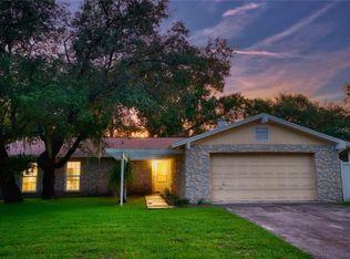 1810 Lakeview Dr, Brandon, FL 33511