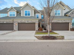 3056 N Spurway Dr, Ann Arbor, MI 48105