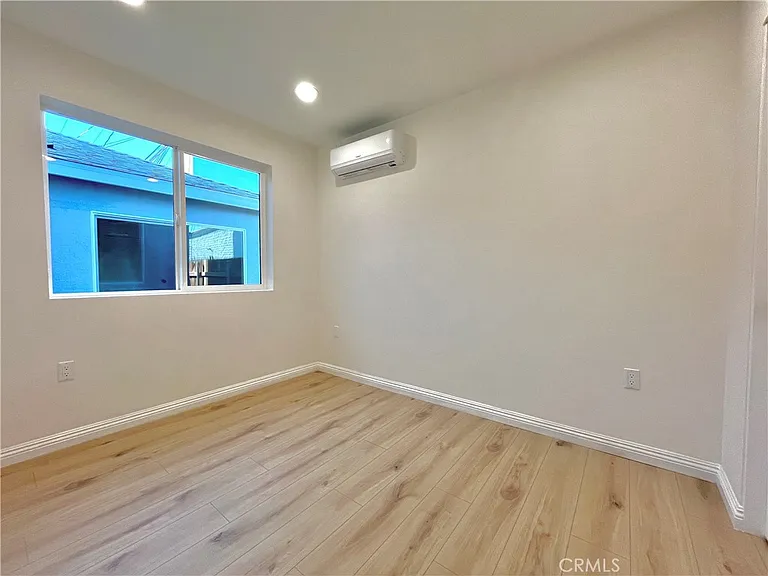938 E Sandra Ave #A — Photo 6