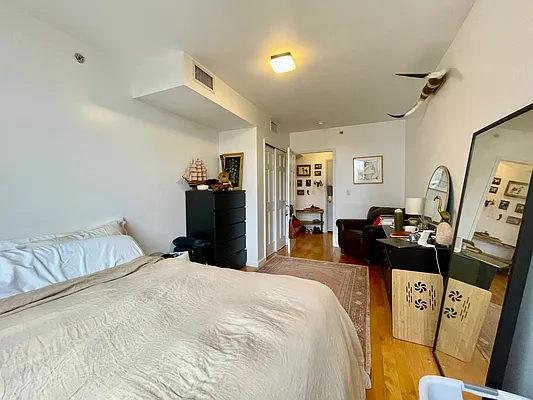 Rented by Oxford Property Group | media 8