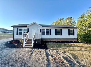 2560 10th Ave NE, Hickory, NC 28601