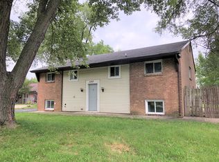 180 S Pinecrest Rd, Bolingbrook, IL 60440