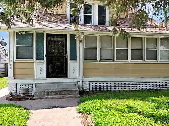 3rd image of 1708 Minnehaha Ave E