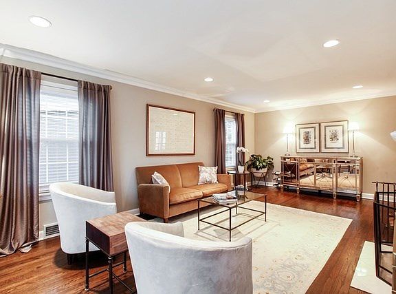 3rd image of 80 Bassford Ave