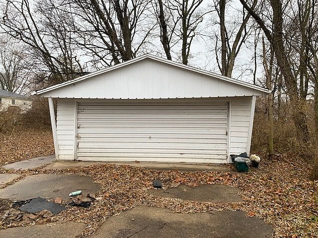 2nd image of 509 N Highland Ave
