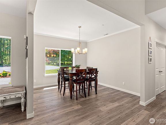 4th image of 17908 273rd Avenue E
