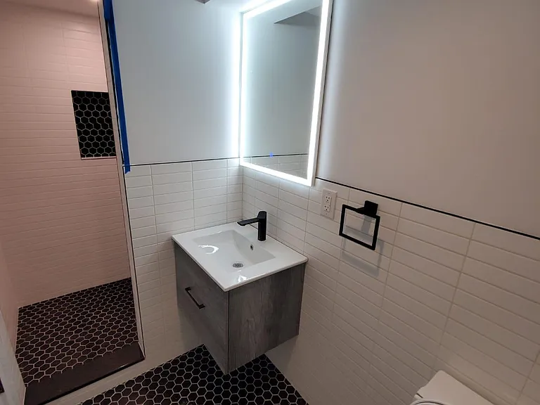 1271 Willoughby Ave #1R — Photo 13