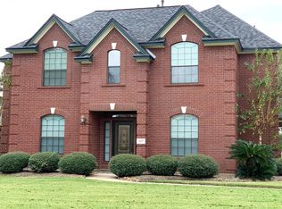 1107 Spreading Oaks Dr, Angleton, TX 77515