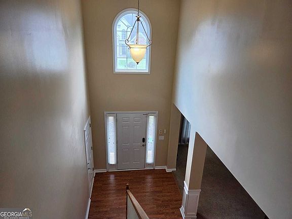 2nd image of 850 Glenns Farm Way