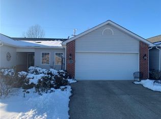 203 Wimbledon Dr, Mount Pleasant, PA 15666