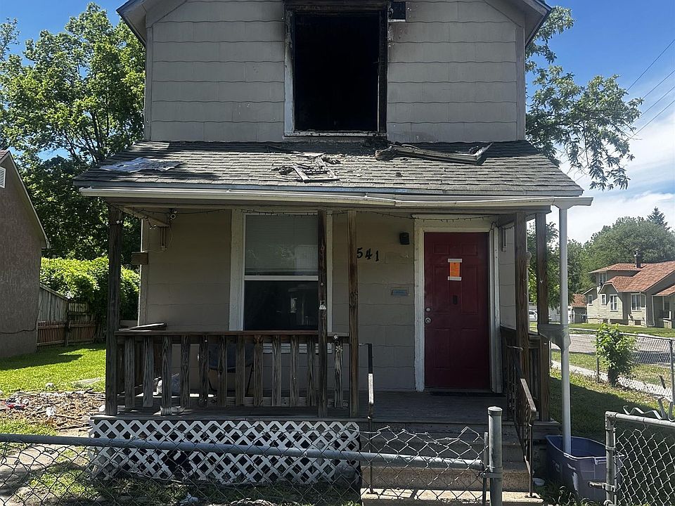 1st image of 541 NE Grattan St
