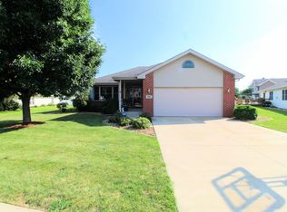 440 Highpoint Cir S, Bourbonnais, IL 60914