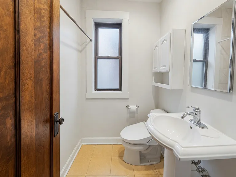 3117 N Orchard St #2H — Photo 2