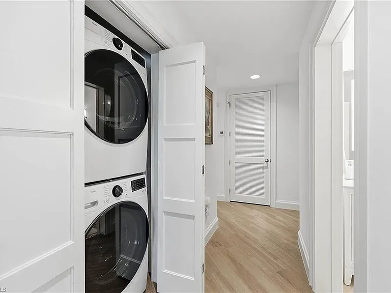 365 5th Ave S #306 — Photo 23