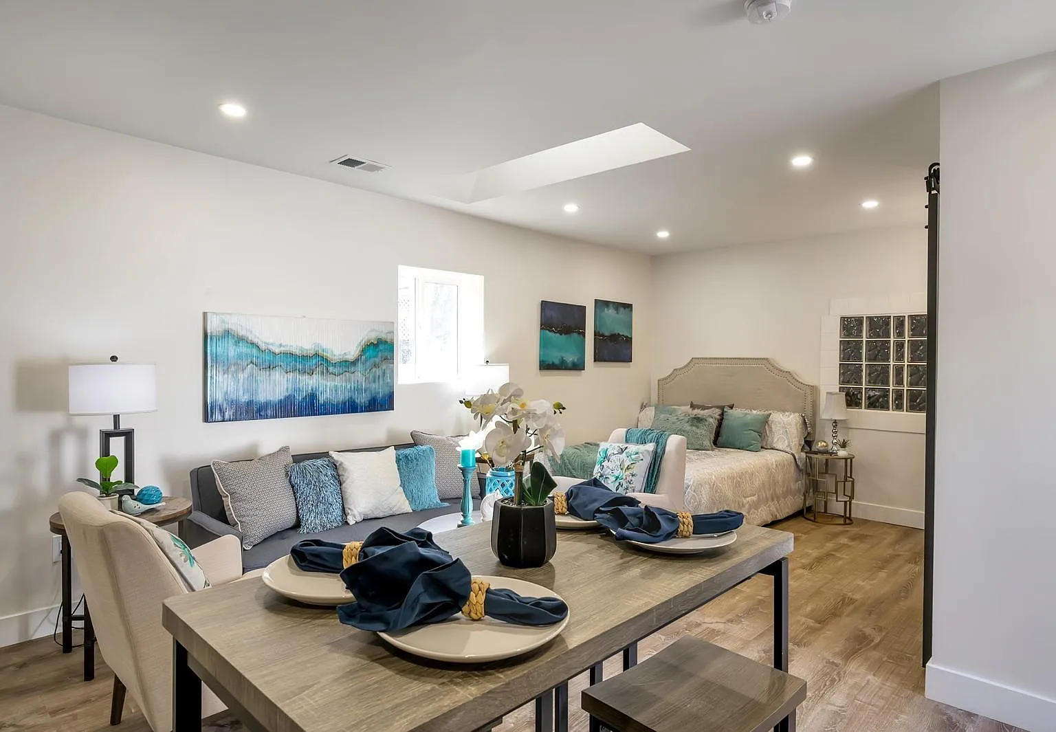 Studio, 1.0 bath, 400 sqft, $2,000 — Photo 3