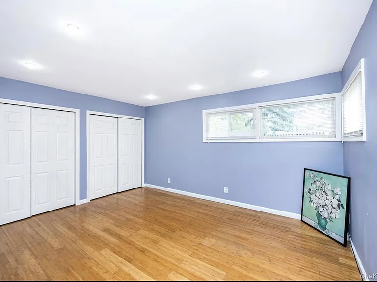 201 Sprucewood Dr — Photo 5