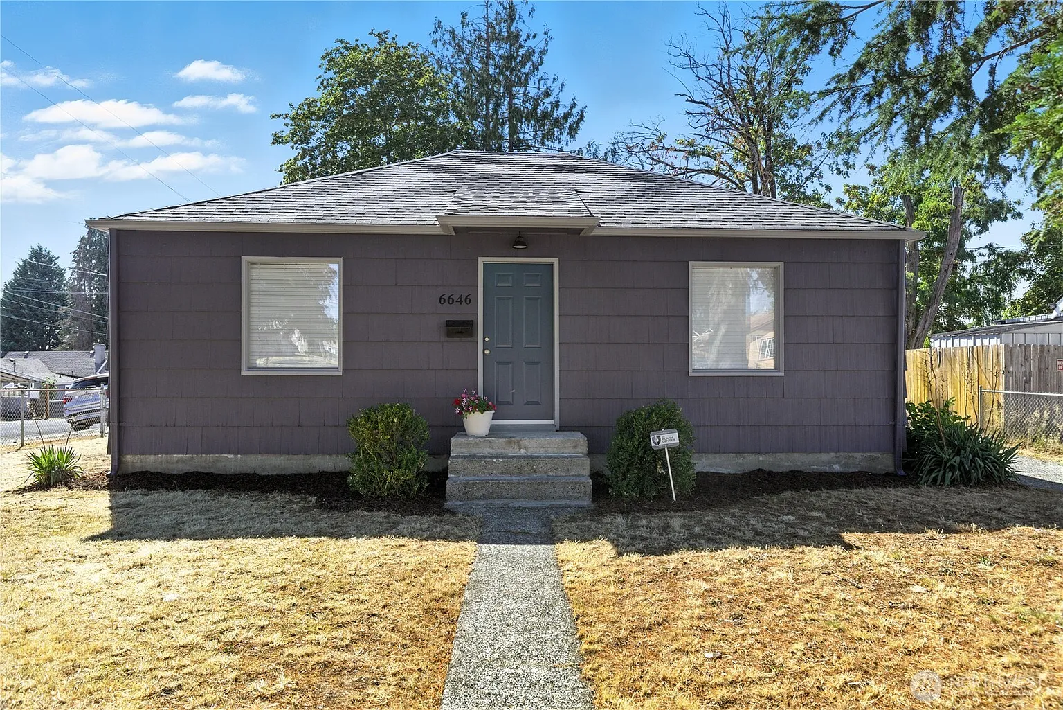 6646 S Clement Avenue photo 1