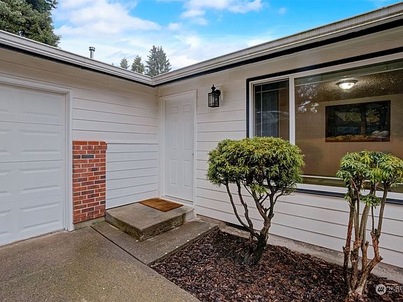 5th image of 10800 NE 95th Street