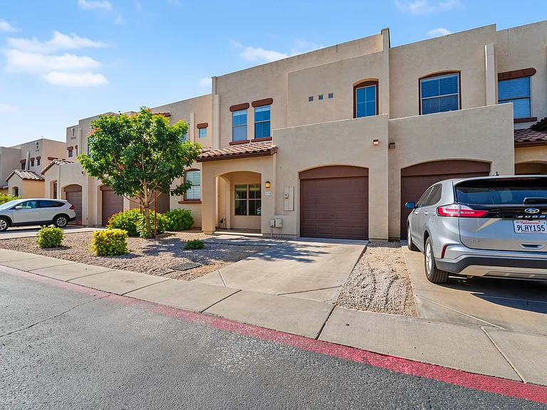 1886 E Don Carlos Ave #139 — Photo 34