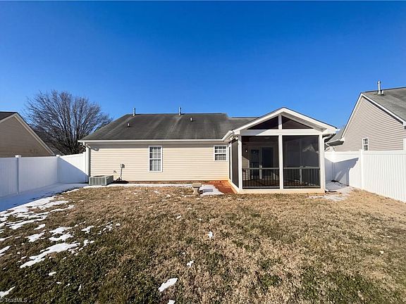 5th image of 5757 Fox Chase Dr