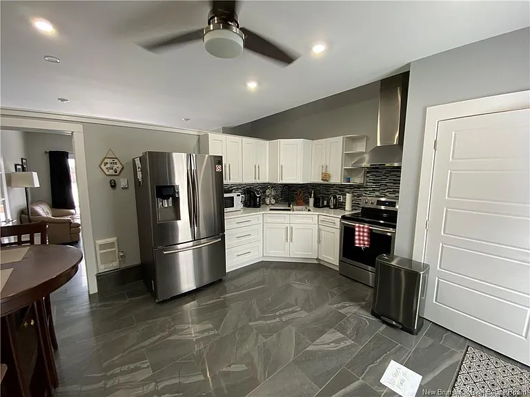 90 Letete Rd — Photo 9