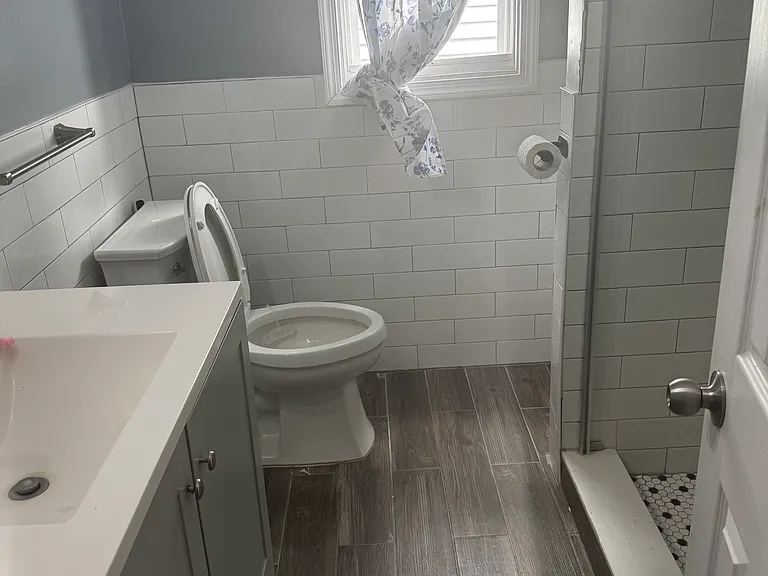 208 Amherst St #2 — Photo 3