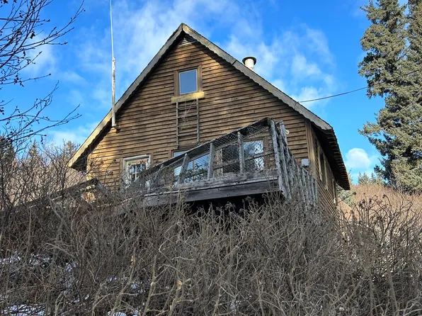 404 Bayview Dr, Port Lions, AK 99550