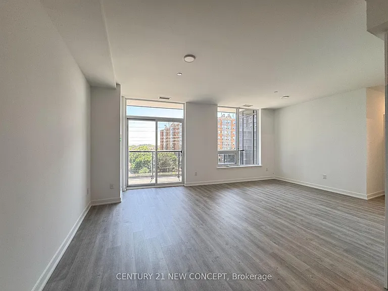 5105 Hurontario St #412 — Photo 5
