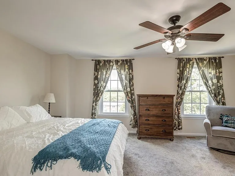 6504 Langleigh Way — Photo 8