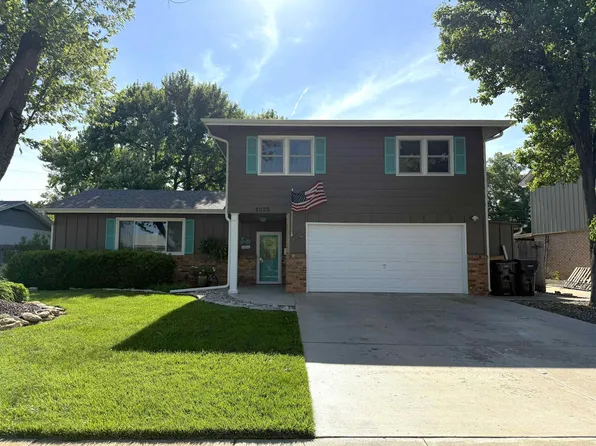 2020 Lewis St, Salina, KS 67401