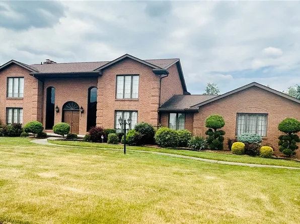 228 Vista Dr, Weirton, WV 26062